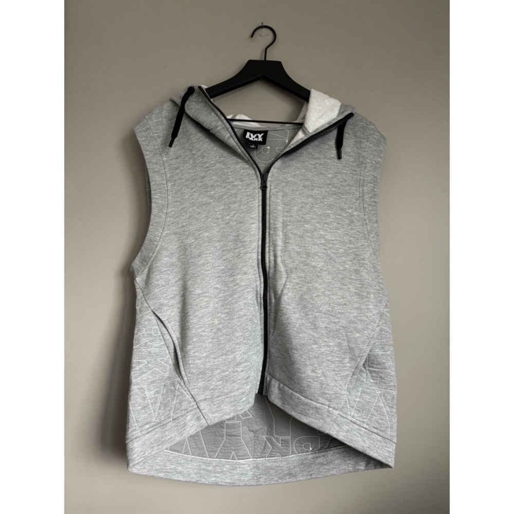 NWOT IVY PARK Grey Sleeveless Embroidered Logo Hoodie